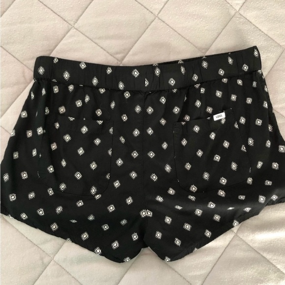Women’s VANS Janek II short- like new - Picture 3 of 6